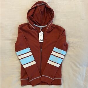 Tea Elbo Kids' Red and Blue Striped Hoodie Dark Maple